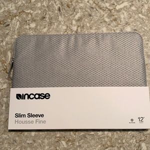 Computer soft zipper case brand new 12”